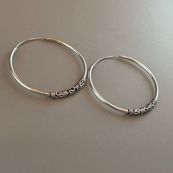 Sterling Silver Bali Large Hoop Earrings 30mm - Picture 4 of 4